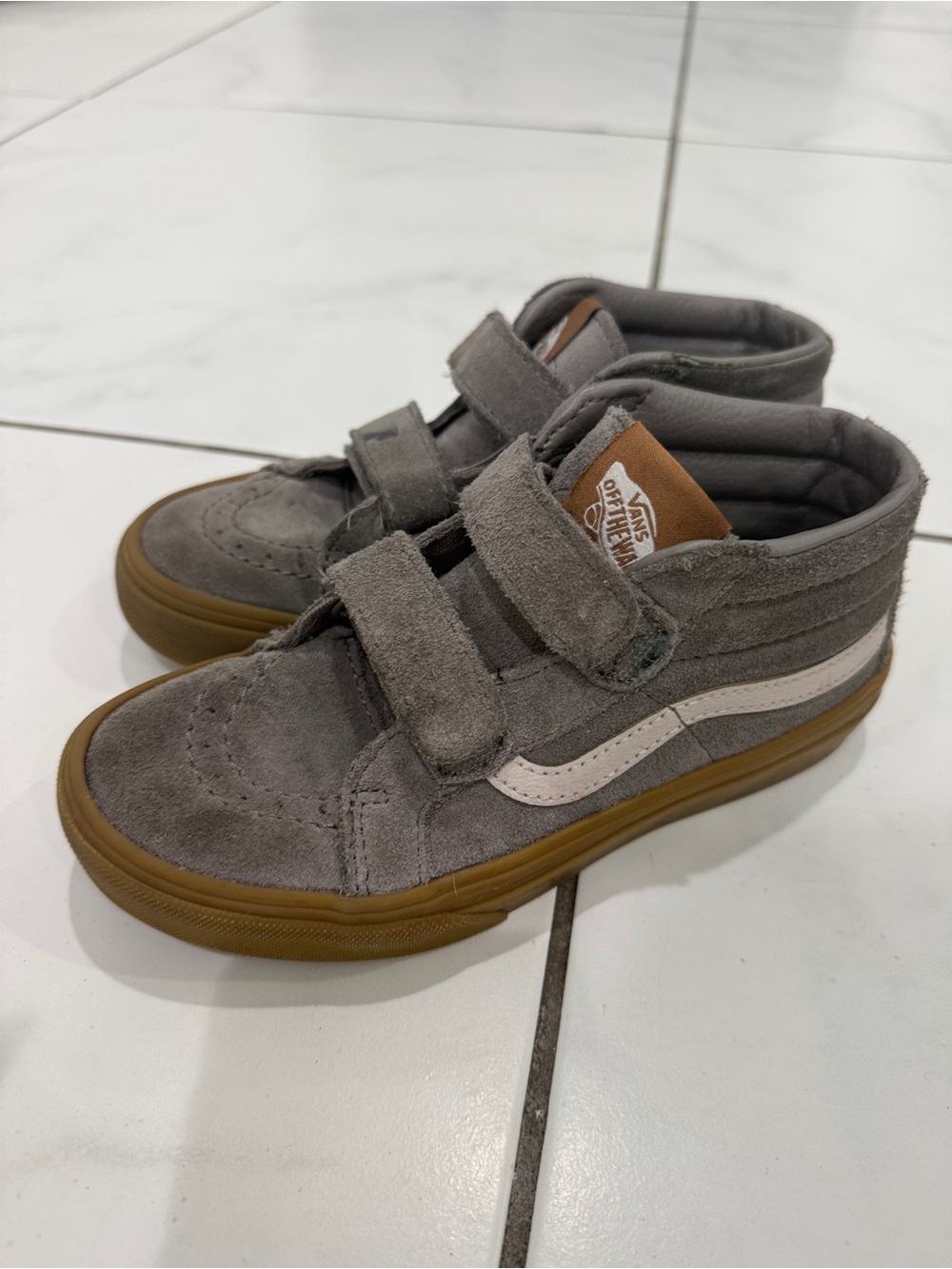 Vans - Kids Grey Suede High-Top Sneakers with Gum Sole - size 13.5 Y
